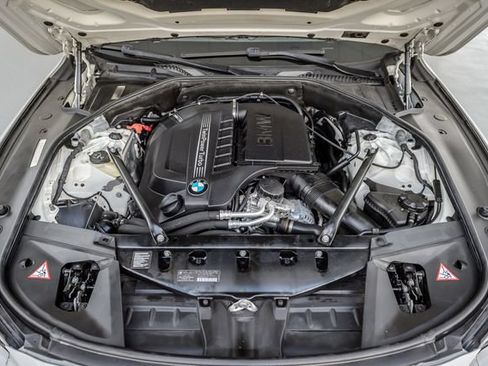Used 2014 BMW 740Li RWD image 17