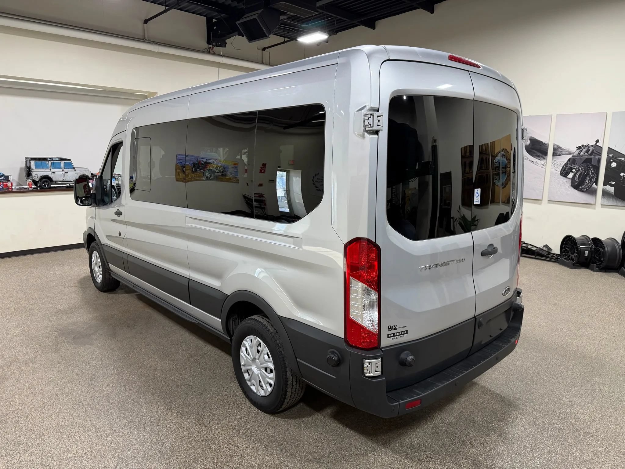 Used 2015 Ford Transit 250 148 Medium Roof RWD image 20