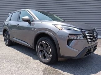 Used 2024 Nissan Rogue SV FWD video 1