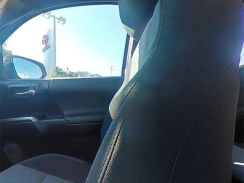 Certified 2021 Toyota Tacoma TRD Off-Road image 35