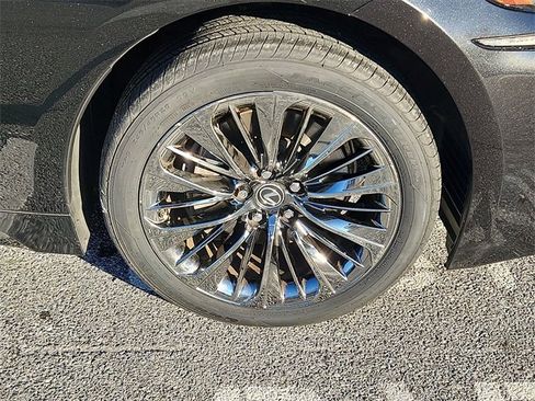 Used 2018 Lexus LS 500 AWD image 8