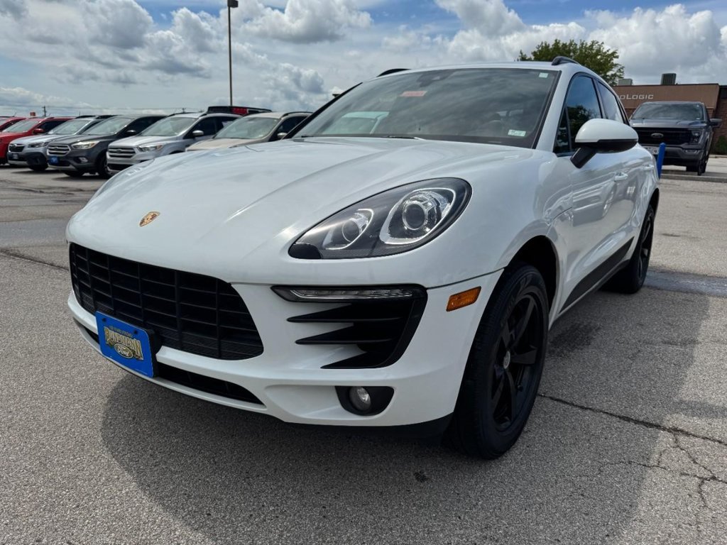 Used 2018 Porsche Macan AWD/4WD image 7