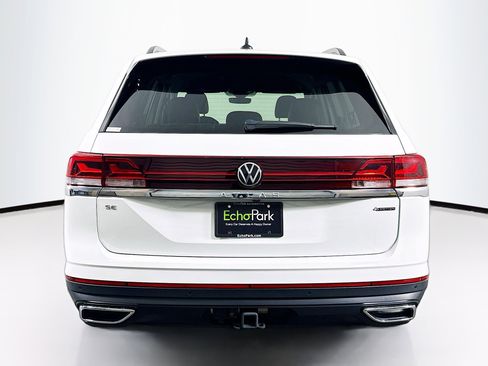 Used 2025 Volkswagen Atlas SE image 7