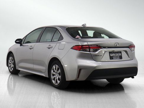 Used 2026 Toyota Corolla LE image 3