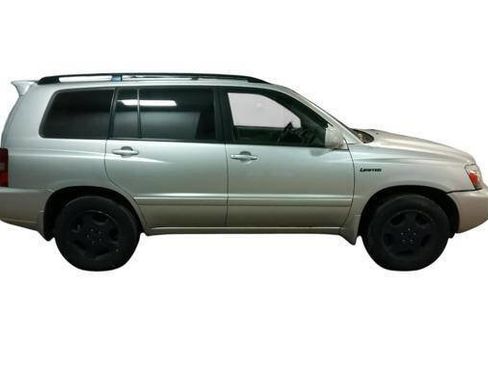 Used 2005 Toyota Highlander Limited AWD/4WD image 7