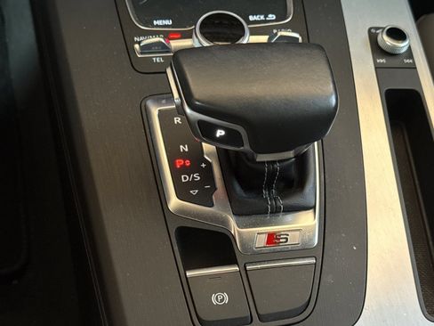 Used 2018 Audi SQ5 Prestige AWD/4WD image 30