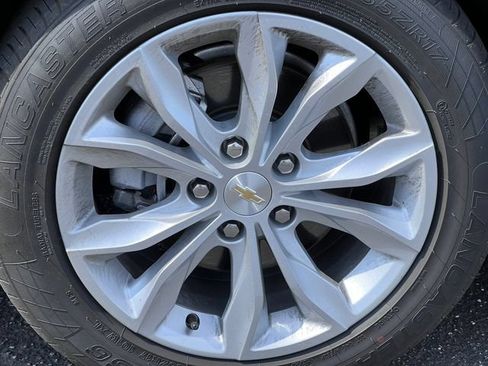 Used 2024 Chevrolet Malibu LT FWD image 7