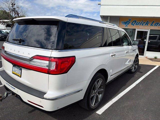 Used 2019 Lincoln Navigator L Reserve AWD/4WD image 4