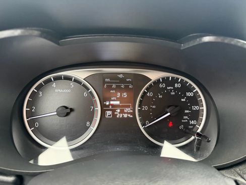 Used 2024 Nissan Versa S w/ Trunk Package image 10