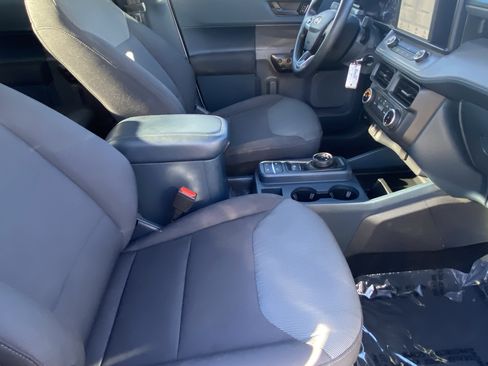 Used 2022 Ford Maverick XL image 10