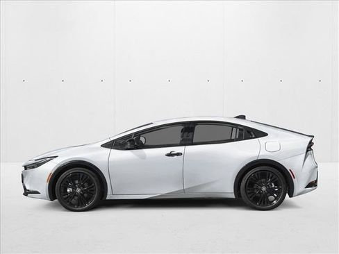 New 2026 Toyota Prius Plug-In Hybrid FWD image 3