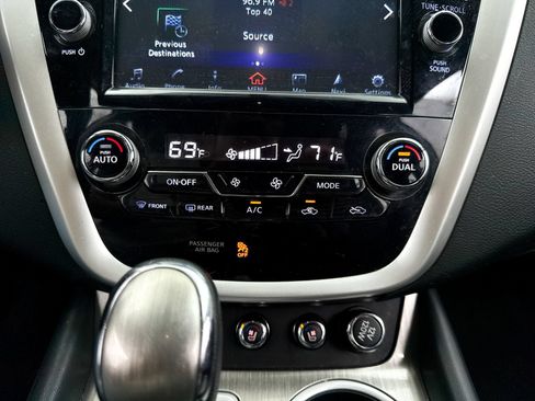 Used 2017 Nissan Murano Platinum w/ Platinum Technology Package AWD/4WD image 18