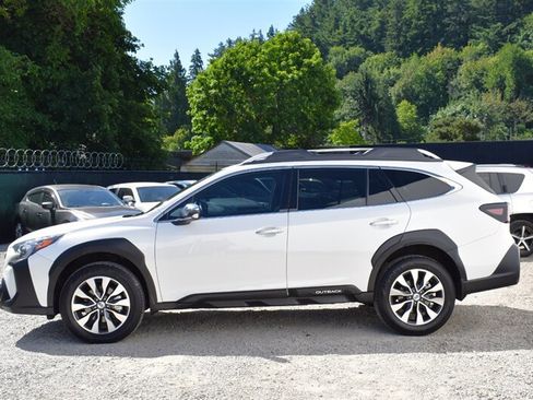 Used 2024 Subaru Outback Touring XT w/ Popular Package #2 AWD/4WD image 9