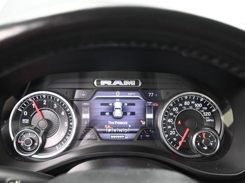 Used 2022 RAM 1500 Laramie AWD/4WD image 16