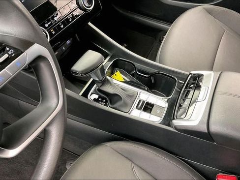 Certified 2023 Hyundai Tucson SEL AWD/4WD image 15