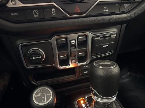 New 2026 Jeep Gladiator Sport image 39