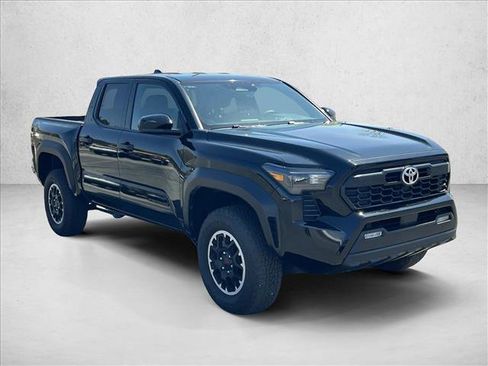 Used 2025 Toyota Tacoma TRD Off-Road image 3