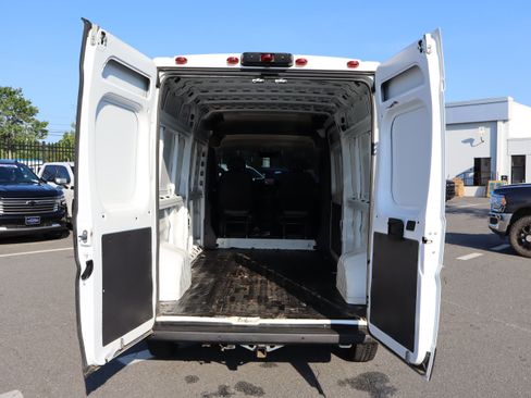 Used 2023 RAM ProMaster 2500 FWD image 29