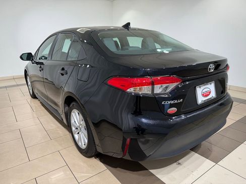 Certified 2024 Toyota Corolla LE image 3