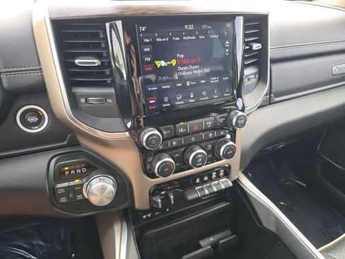 Used 2019 RAM 1500 Laramie AWD/4WD image 45