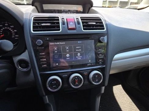 Used 2016 Subaru Forester 2.5i Touring AWD/4WD image 20