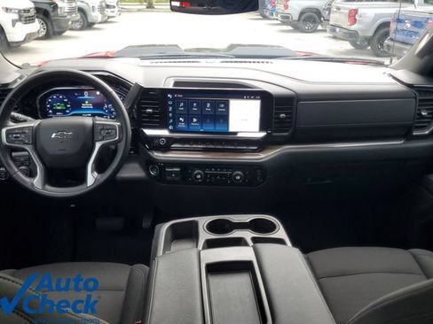 Used 2023 Chevrolet Silverado 1500 LT Trail Boss AWD/4WD image 15