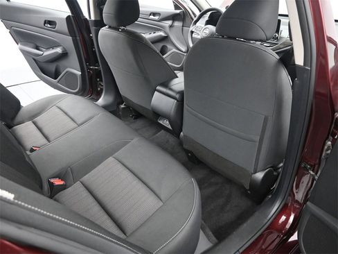 Used 2024 Nissan Altima 2.5 SV image 19