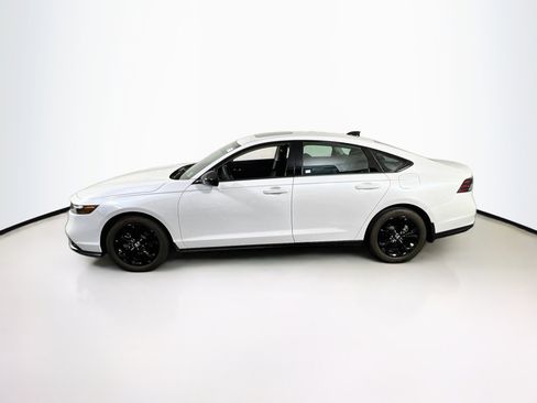 Used 2025 Honda Accord SE image 8