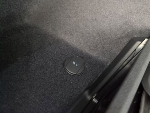 Used 2024 Audi Q3 2.0T Premium Plus image 34