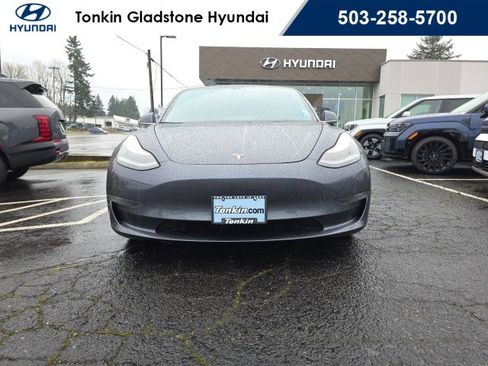 Used 2020 Tesla Model 3 Performance image 4