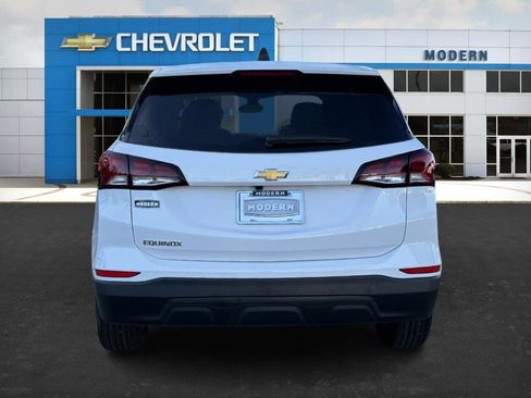 Certified 2024 Chevrolet Equinox LS w/ LS Convenience Package image 4