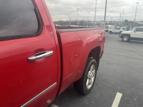 Used 2012 GMC Sierra 2500 SLE w/ HD SLE Premium Package image 5