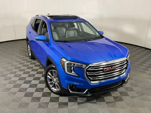Used 2024 GMC Terrain SLT w/ LPO, Floor Liner Package AWD/4WD image 44