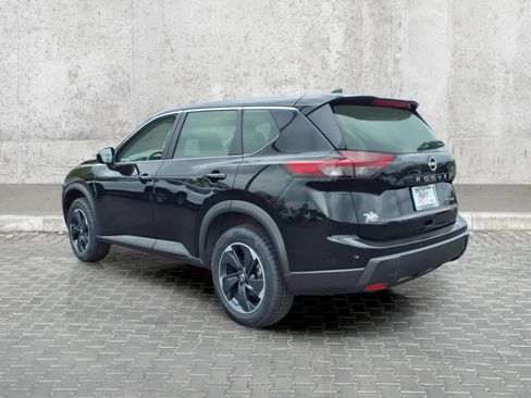 Used 2024 Nissan Rogue SV AWD/4WD image 8