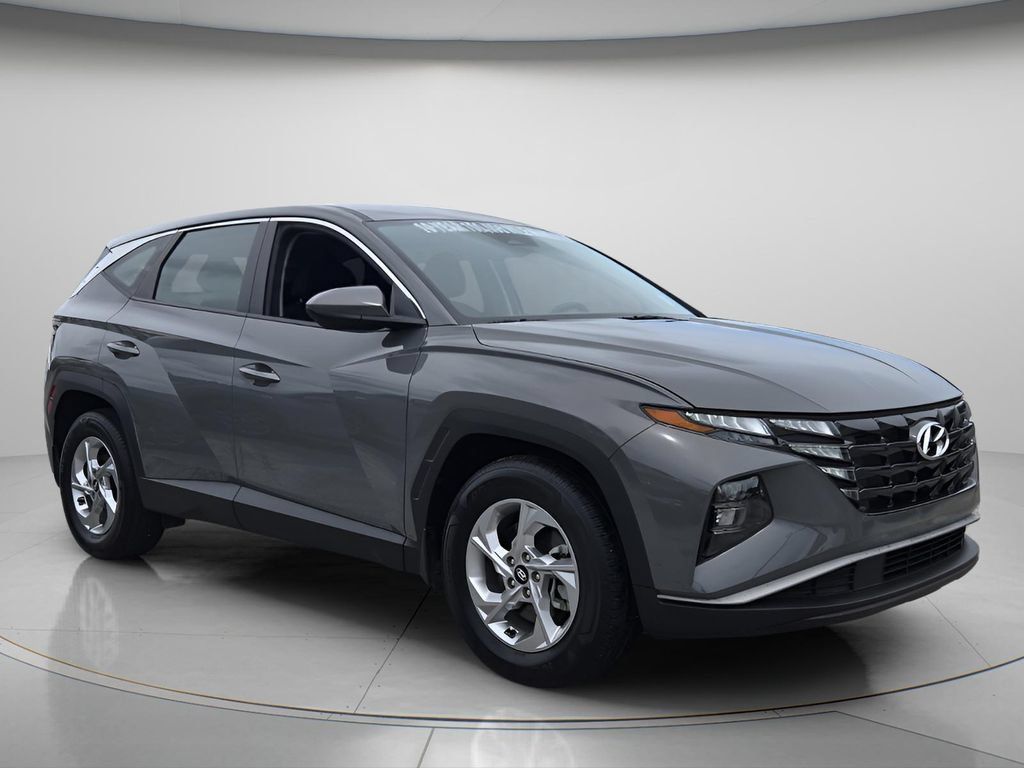 Certified 2024 Hyundai Tucson SE FWD image 9