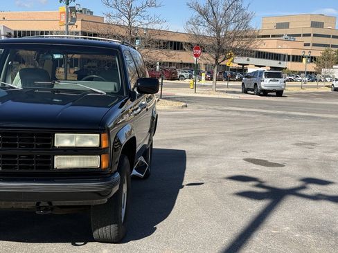 Used 1992 Chevrolet Blazer 4WD image 2