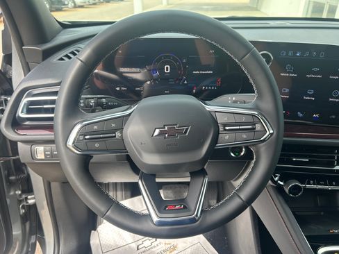 New 2026 Chevrolet Traverse Z71 w/ Driver Confidence Package AWD/4WD image 18