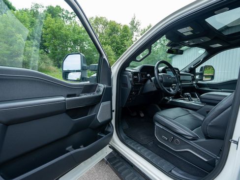 Used 2023 Ford F150 Lariat w/ Equipment Group 502A High AWD/4WD image 13
