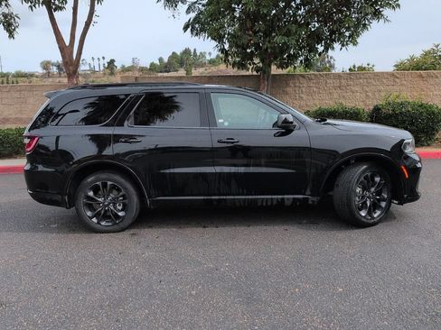 Used 2025 Dodge Durango GT w/ Blacktop Package AWD/4WD image 9
