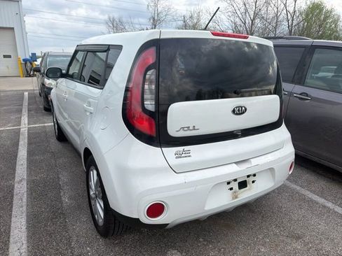 Used 2019 Kia Soul + FWD image 5