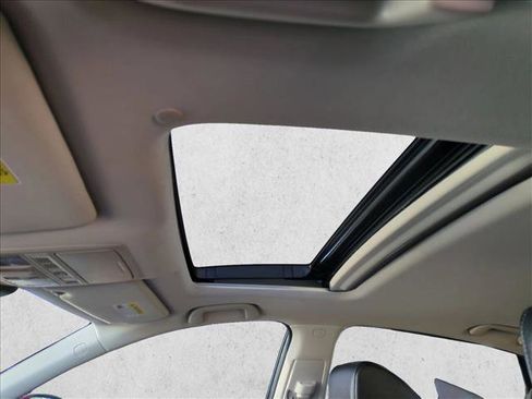 Used 2021 Honda Accord Touring image 16