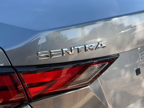 Certified 2020 Nissan Sentra SV image 7