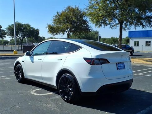 Used 2022 Tesla Model Y Long Range AWD/4WD image 6