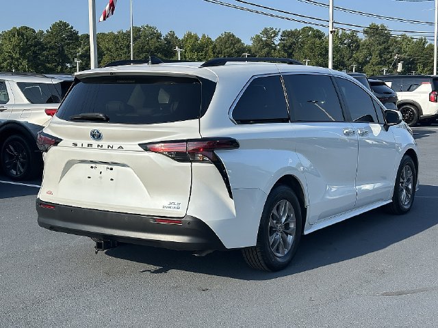 Used 2022 Toyota Sienna XLE FWD image 7