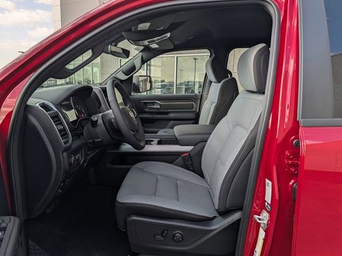 New 2026 RAM 1500 4x4 Crew Cab image 5