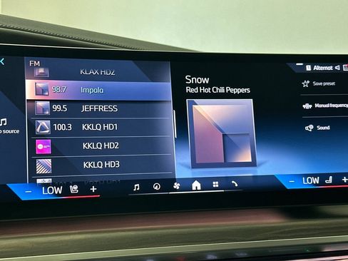 Certified 2023 BMW 740i image 22