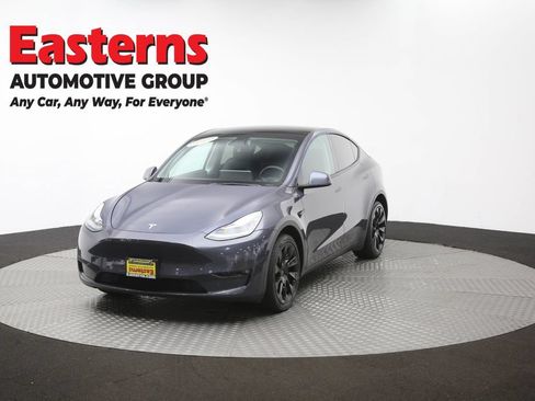 Used 2022 Tesla Model Y Long Range AWD/4WD image 49