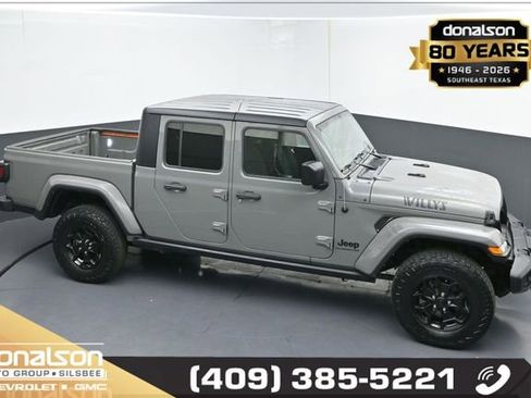 Used 2022 Jeep Gladiator Willys image 18