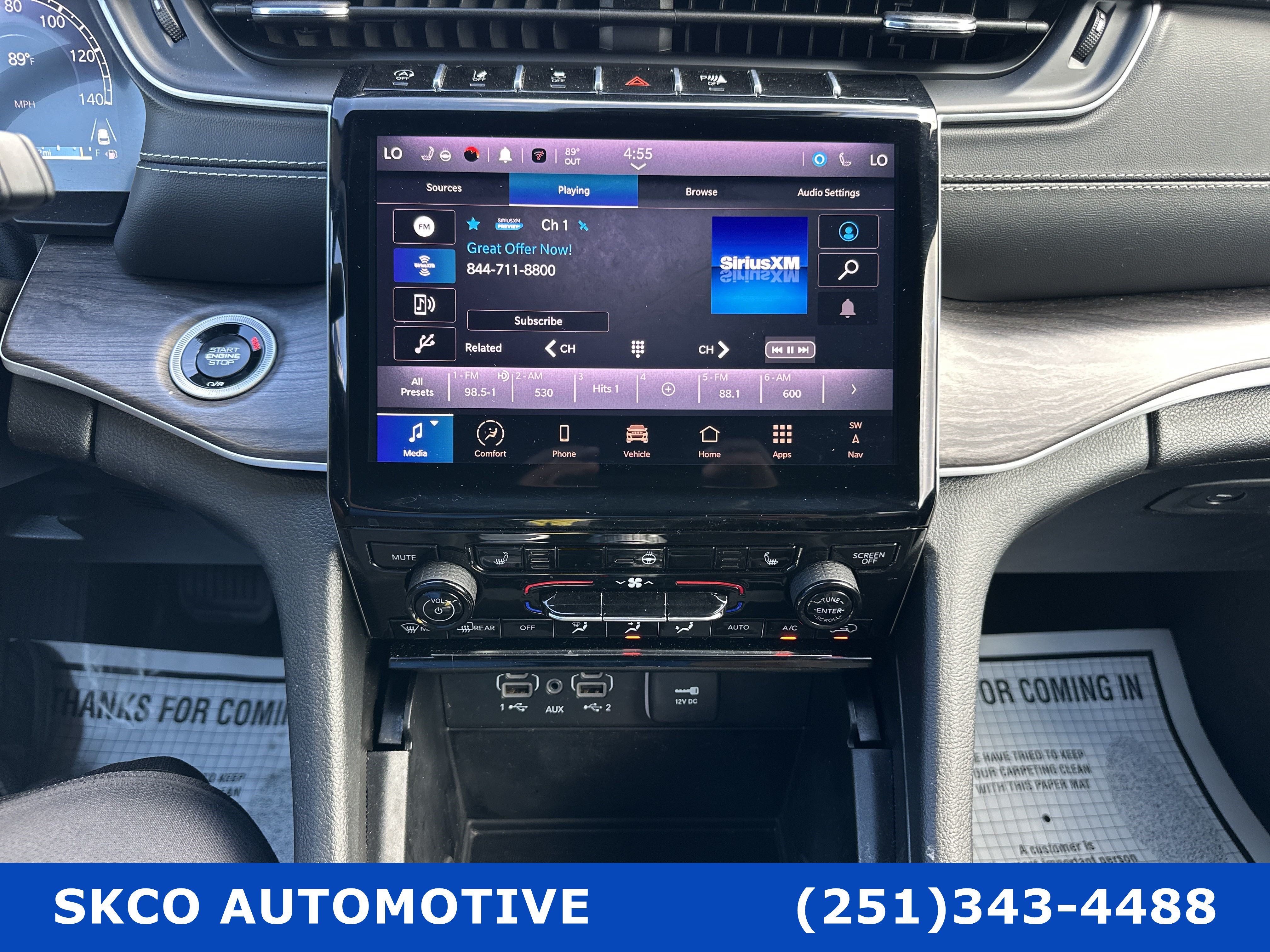 Used 2024 Jeep Grand Cherokee Limited AWD/4WD image 16