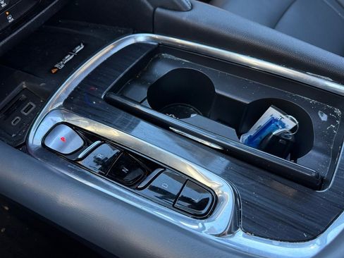 Used 2023 Buick Enclave Essence w/ Experience Buick Package image 16